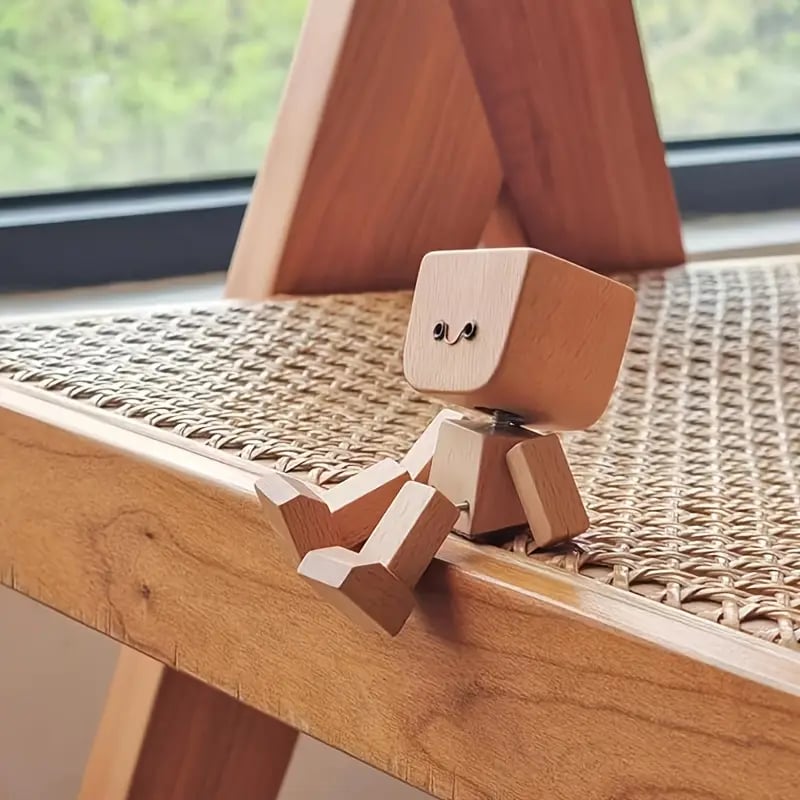 Charmig liten träfigur med 12 magnetiska ansiktsuttryck